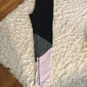 ATHLETA leggings SIZE SMALL
